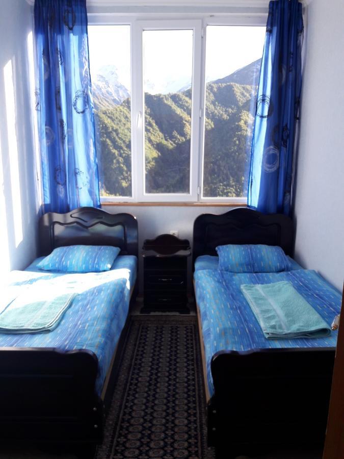 Betegi Guest House Mestia Exterior foto